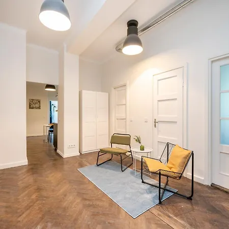 Avenue בית הארחה *